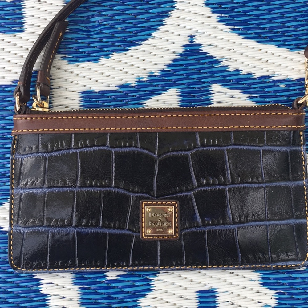 NWOT Dooney & Bourke Wristlet